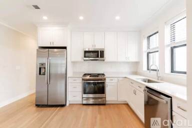 Main picture of 279 Lamartine St