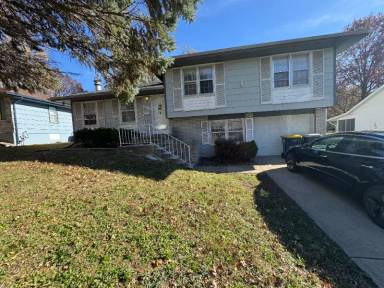 Main picture of 11815 Beacon Ave