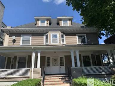 Main picture of 274 Seaver St