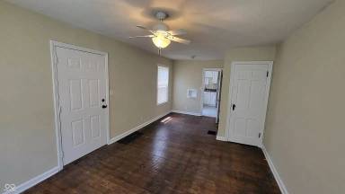 Main picture of 228 N Tacoma Ave