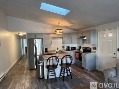 Main picture of 70 Cape Dr
