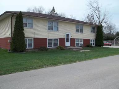 Main picture of 109 Iowa St
