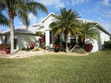 Main picture of 500 Lakescape Ct