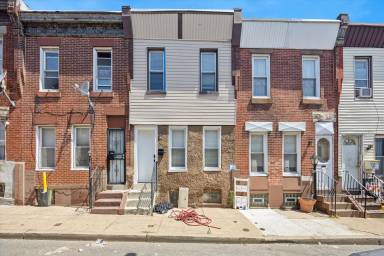 Main picture of 855 E Willard St