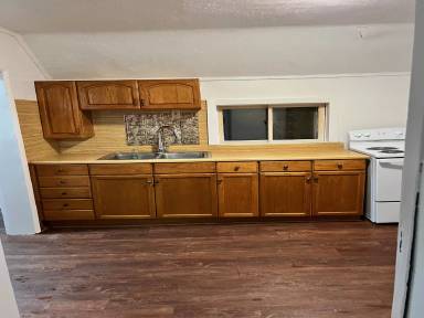 Main picture of 314 W Slingluff Ave