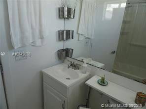 Main picture of 300 74th St