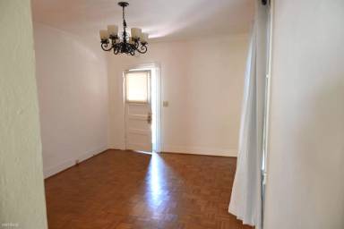 Main picture of 702 Allerton St