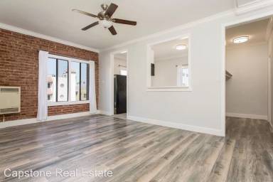 Main picture of 238 S Mariposa Ave