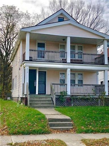Main picture of 9710 Nelson Ave