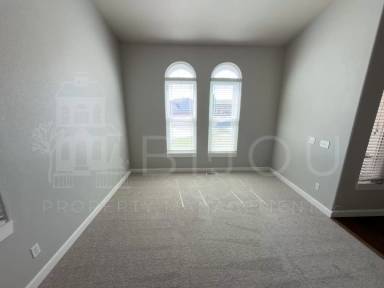 Main picture of 6733 Summer Grace St