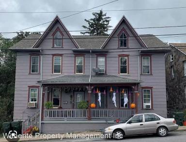 Main picture of 207 E Lamb St