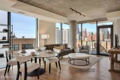 Main picture of 1416 S Wabash Ave
