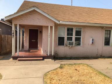 Main picture of 134 136 138 20 St