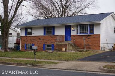 Main picture of 1700 N Amelia St