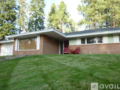 Main picture of 4047 S Madelia St