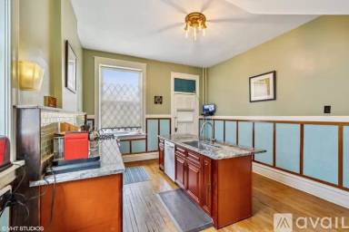 Main picture of 3322 W Washington Blvd