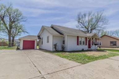 Main picture of 4213 SW 15th Ave