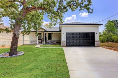 Main picture of 135 Koali Dr