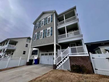 Main picture of 9611 6th View St