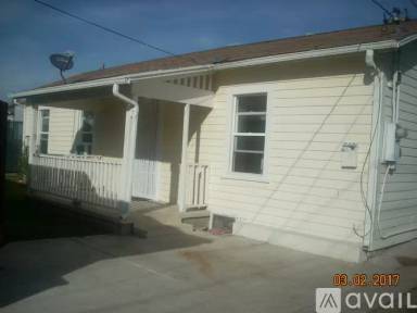 Main picture of 212 Lois St