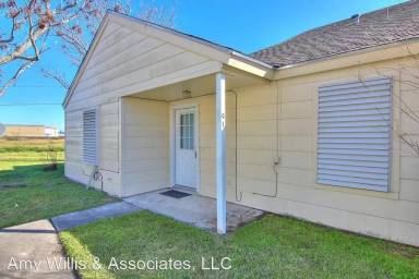 Main picture of 7202 The Mansions Dr