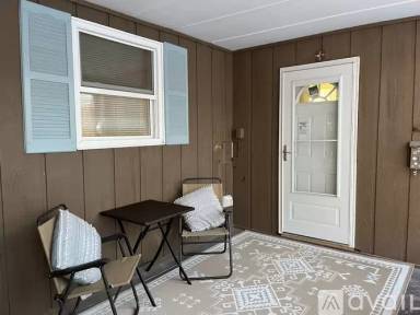 Main picture of 525 Summit Ave