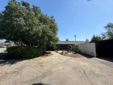 Main picture of 20880 E Mesarica Rd