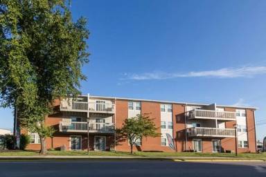 Main picture of 201 W Saint Clair St