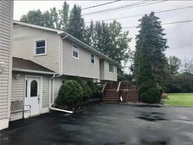 Main picture of 7776 Thompson Rd