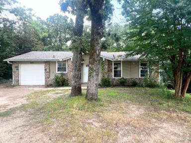 Main picture of 809 Nicole Dr