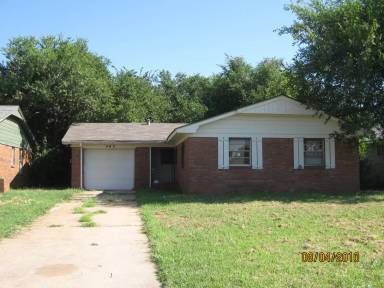 Main picture of 405 NW 81st St