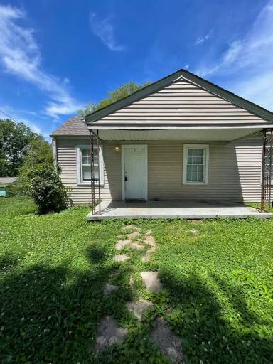 Main picture of 820 Fairview Dr