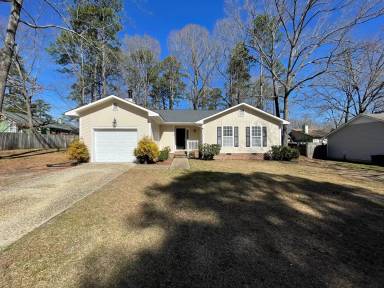 Main picture of 7108 Calamar Dr