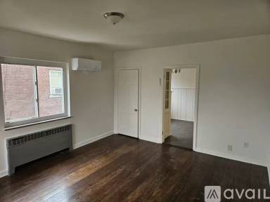 Main picture of 4748 Reading Rd