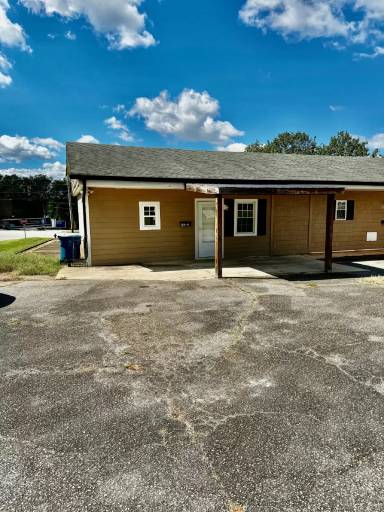 Main picture of 602 N Main Ave