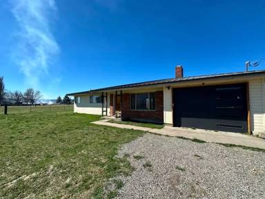 Main picture of 10680 Highway 39