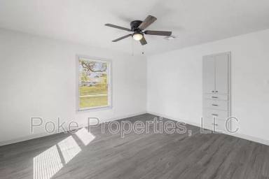 Main picture of 2718 Demarest St