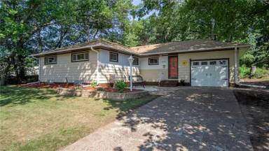 Main picture of 2308 Trimble St