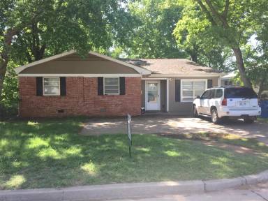 Main picture of 706 S Kings St