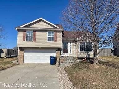 Main picture of 2810 Michaela St