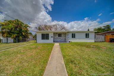Main picture of 10751 SW 47th St