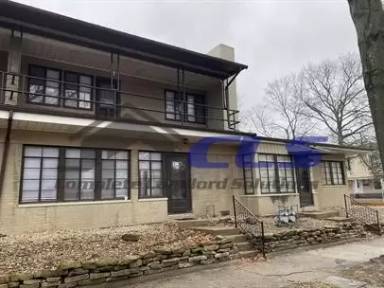 Main picture of 725 S 6th St