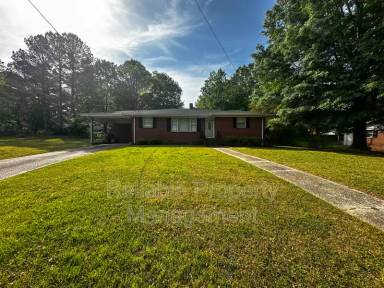 Main picture of 201 Johnson Dr