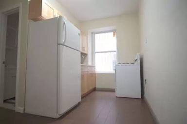 Main picture of 1564 Lincoln Pl