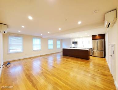 Main picture of 247  Bleecker St
