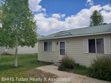 Main picture of 302 S 5th St