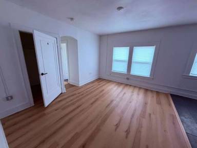 Main picture of 1384 W 83rd St