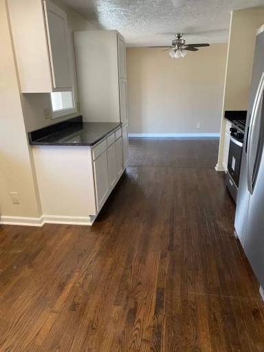 Main picture of 4881 Sampson Dr