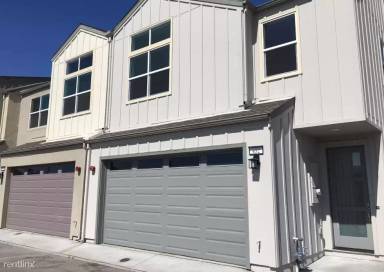 Main picture of 446 Blythewood Pl