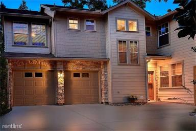 Main picture of 104 Woodlily Pl